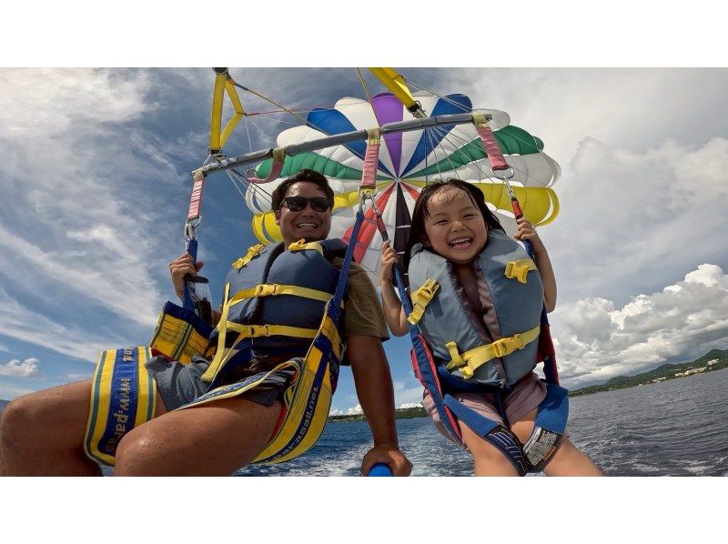 【오키나와・모토부쵸】투명한 바다로 클리어 Sup&절경 패러세일링! 푸른 세계를 W로 만끽♪の紹介画像