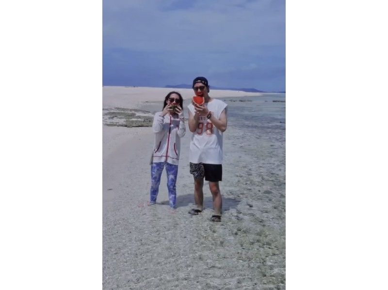 【쿠메지마・하테노하마】시승! 현지에서 태어나 자란 우민추가 안내하는 절경 스노클링! (핀・마스크 대출 무료)の紹介画像