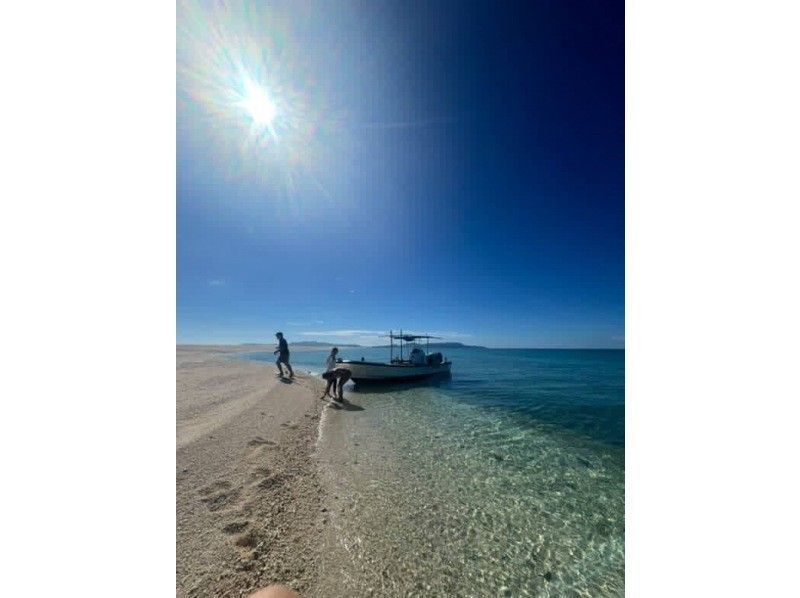 【쿠메지마・하테노하마】시승! 현지에서 태어나 자란 우민추가 안내하는 절경 스노클링! (핀・마스크 대출 무료)の紹介画像