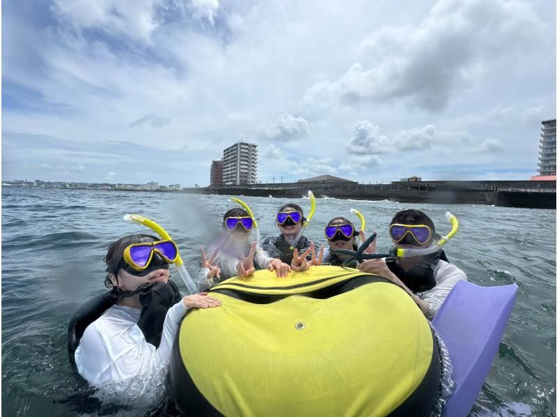 早鸟预订活动！【冲绳北部，本部～濑底岛～民那岛，偏远岛屿浮潜】全县最清澈的海水！2小时偏远岛屿浮潜体验の紹介画像