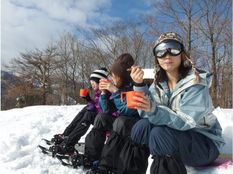 [Hyogo, Tajima] Go with a guide! Private snowshoe tour! Cafe time included (half-day course) Ages 6 and up Pets allowed/photo serviceの紹介画像