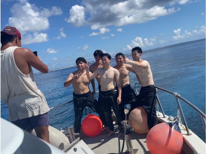 【慶良間・送迎あり】水中写真・動画プレゼント！☆お1人様も大歓迎☆初心者体験ダイビング(半日2回コース）の紹介画像