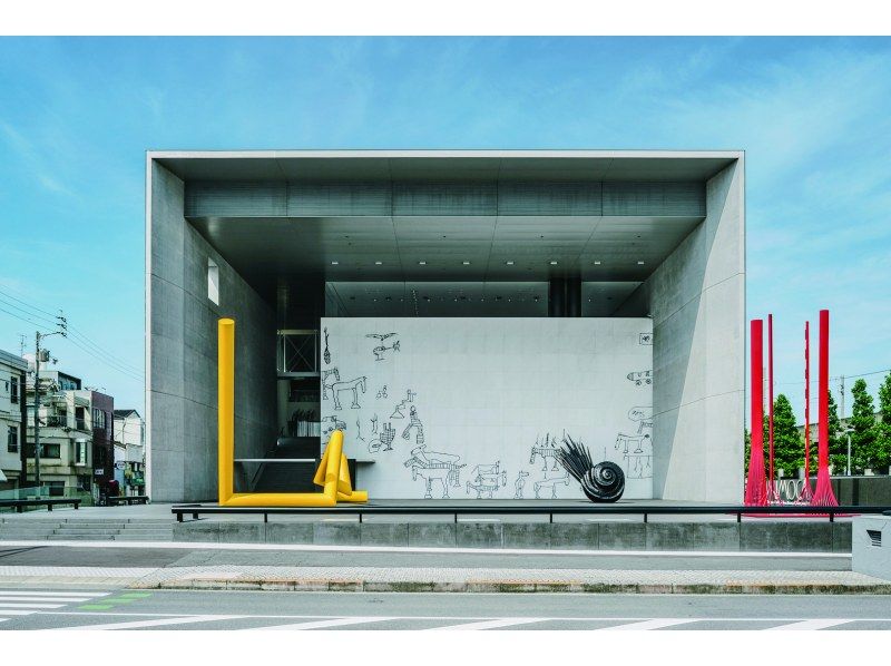 【香川県・琴平/丸亀/坂出】香川アート三重奏 ― 灸まん・東山・猪熊、三人の作家をめぐる芸術の旅の紹介画像