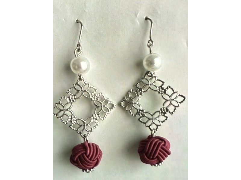 【東京・銀座】気軽に楽しく書道体験・日本の伝統のハンドメイド水引アクセサリーの販売（外国人観光者向け・駅から3分）の紹介画像