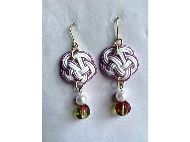 【東京・銀座】気軽に楽しく書道体験・日本の伝統のハンドメイド水引アクセサリーの販売（外国人観光者向け・駅から3分）の紹介画像