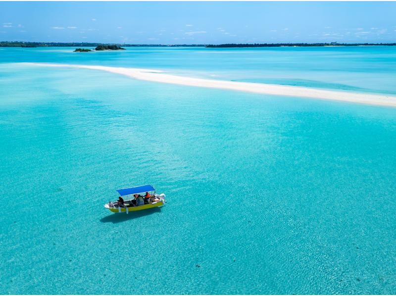 【冲绳，宫古岛】“美景！Uni海滩无人机摄影之旅” 由资深电视摄影师拍摄！乘船约5分钟即可到达！接受当日预约！3岁以下儿童免费！の紹介画像