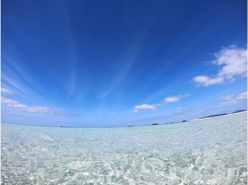 [Ishigaki Island] Mysterious Island & Sea Turtle Snorkeling Tour with a 99% Encounter Rate! Small Groups with Thorough Support. Ages 0-85 are welcome (same-day reservations, transportation, photo and video gifts)の紹介画像