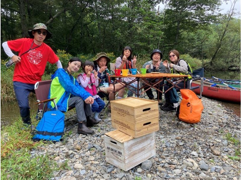 [Hokkaido, Tokachi] A unique spot at the foot of Hidaka Mountains National Park near Obihiro Airport. Exceptional transparency and location! 〈Mirror-like waters! Canadian canoeing experience〉の紹介画像