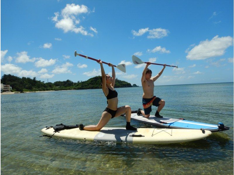 [Okinawa, Onna Village] SUP & Snorkeling | Enjoy a SUP experience and Blue Cave snorkeling all in one package! Reservations accepted for 2 people or more.の紹介画像
