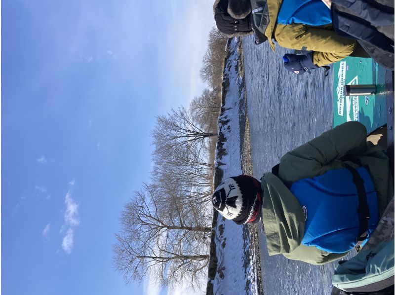 【北海道・十勝】フォトジェニック冬の十勝川・川霧や霧氷、ダイヤモンドダスト、氷の花が咲くカヌーツアー〈冬のしばれ川旅フォトリバークルーズ〉の紹介画像