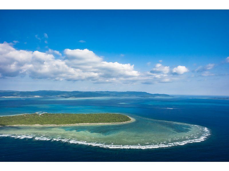 【오키나와·이시가키지마】헬리콥터 크루징 45분(하테루마지마 Hateruma)の紹介画像