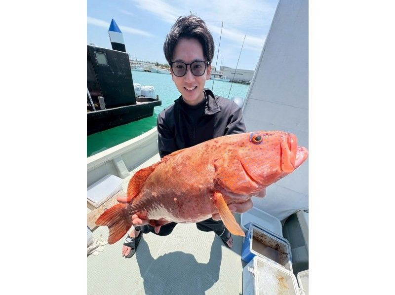 【沖縄・石垣島発】半日釣り体験/冬季限定価格！！初心者・女性･お子様OK/ベテラン船長と行く！（約3時間）の紹介画像
