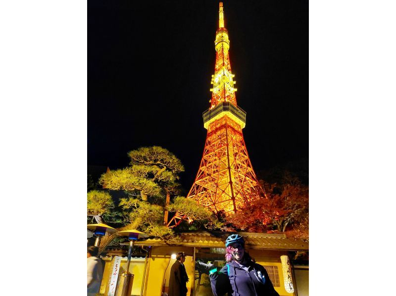 【東京・23区内】クリスマス期間限定！ ガイド選りすぐりのスポットを電動アシスト自転車で巡るイルミネーションツアーの紹介画像