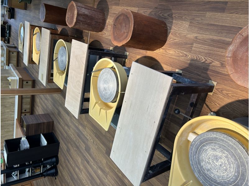 2026【石川・小松市】九谷焼体験工房で「電動ろくろ」体験！自分オリジナルの作品を作ろう！お子様も楽しめる！の紹介画像