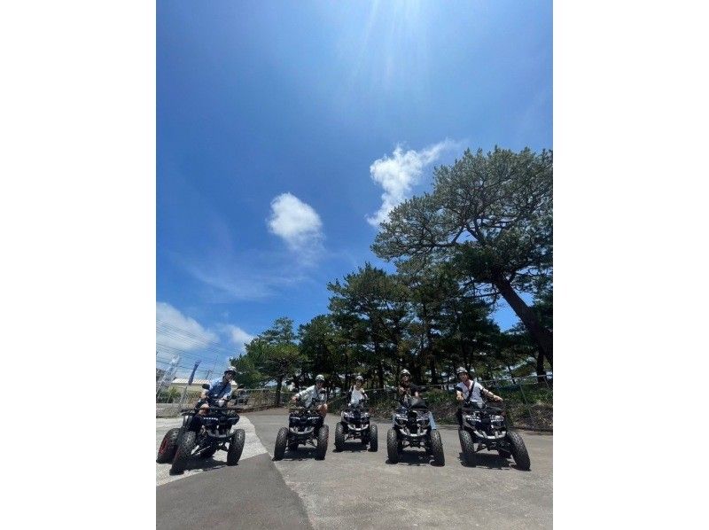 冬限定特別プラン！！【沖縄・今帰仁村】仲間と一緒に普通自動車免許で乗れる4輪バギー（一人乗り）で駆け抜けよう！ 〈3時間プラン〉の紹介画像
