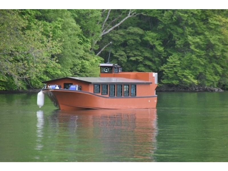 【秋田・鹿角】東北初！冬でも快適なドーム船でわかさぎ釣り体験の紹介画像