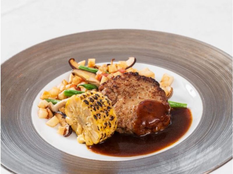 12:30出航【Xmas2025・ランチクルーズ】クリスマスグリル＆サラダバー♪選べるメイン＆フリーソフトドリンクの紹介画像