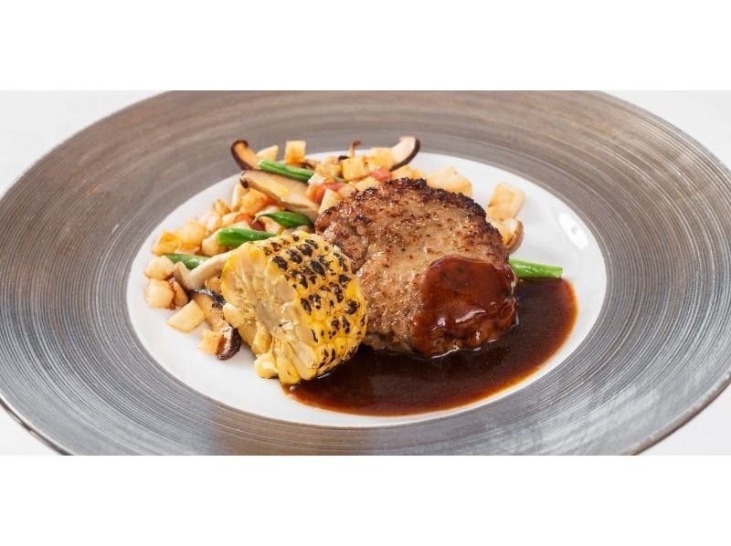 【Xmas2025・トワイライトorナイトクルーズ】クリスマスグリル＆サラダバー♪選べるメイン＆フリーソフトドリンクの紹介画像