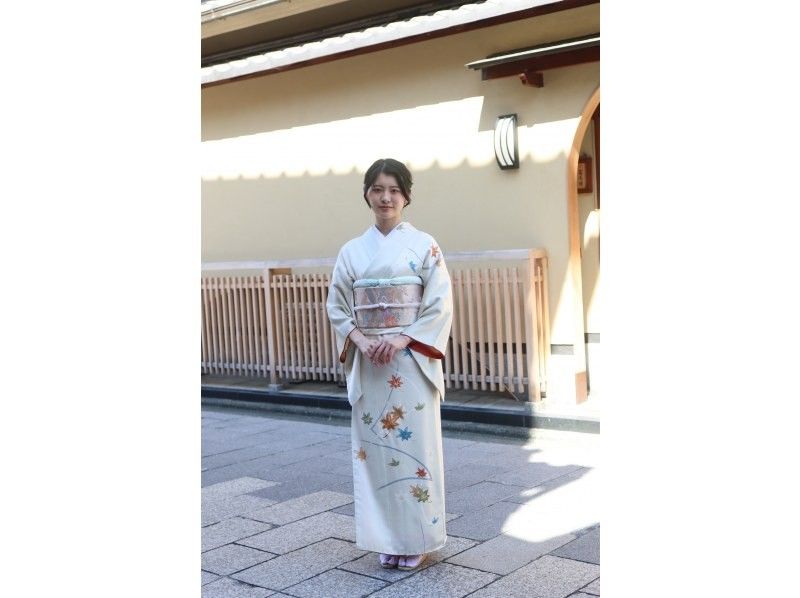 奢華訪客服飾の紹介画像