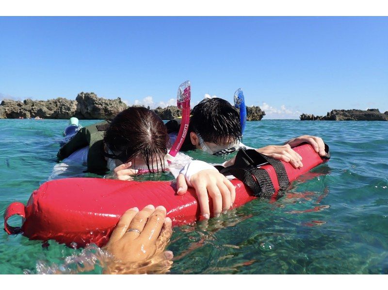 【沖縄・宮古島】透明度抜群！サンゴが広がるビーチでシュノーケリング〜ウミガメやニモにも会える！撮影データプレゼント（初心者・当日予約OK）の紹介画像