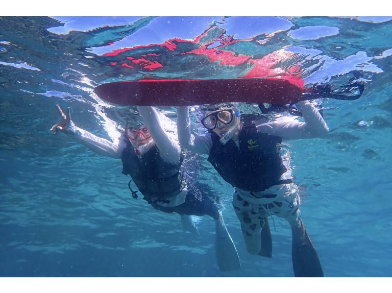 【沖縄・宮古島】透明度抜群！サンゴが広がるビーチでシュノーケリング〜ウミガメやニモにも会える！撮影データプレゼント（初心者・当日予約OK）の紹介画像