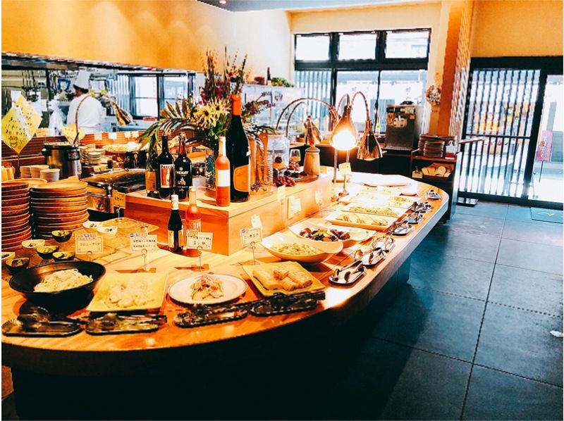 499【熊本】路線バスの旅：季節限定！いちご食べ放題 いちご狩り体験と城彩苑でのご昼食（農園内cafeの生いちごソフト付き）の紹介画像