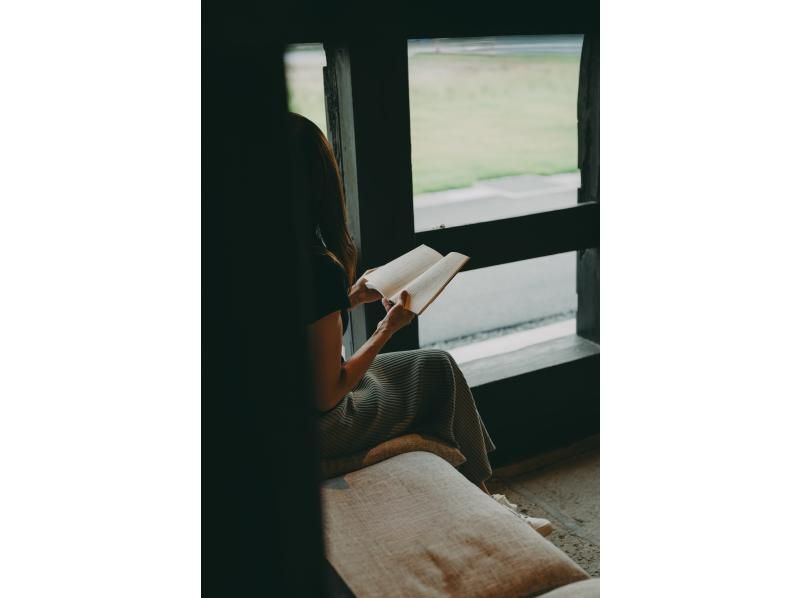 [秋田市，宇吾] 限时至 12 月 13 日 | 在由 180 年历史的米库改造而成的空间里，一边聆听舒缓的音乐，一边享用牛肉烩饭和味噌蛤蜊浓汤。の紹介画像