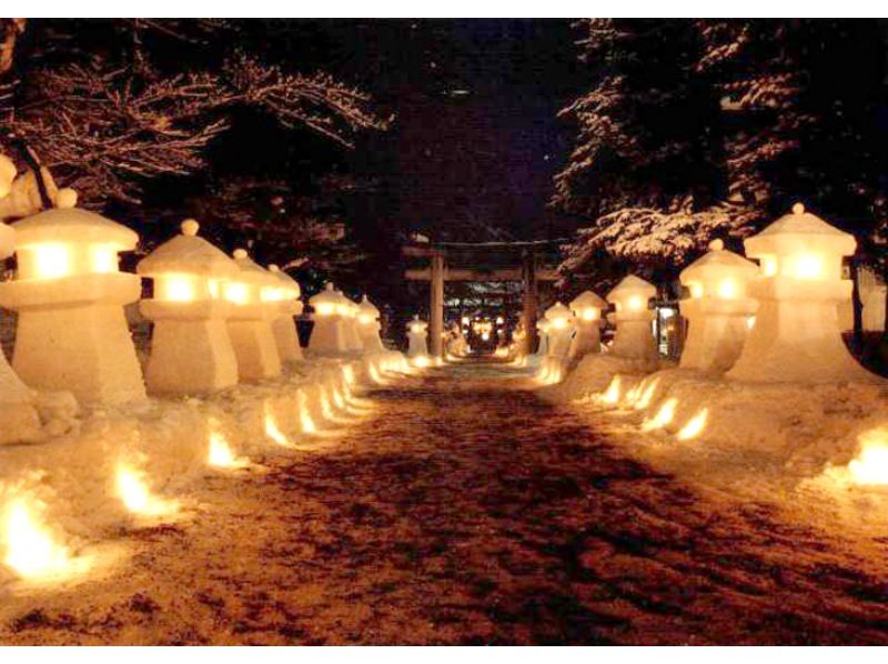 第４１回西部雪まつり　雪上打上げ花火　～上杉雪灯篭まつり～の紹介画像