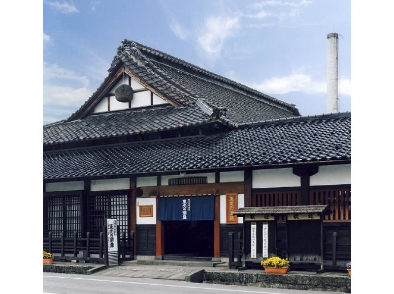 第４１回西部雪まつり　雪上打上げ花火　～上杉雪灯篭まつり～の紹介画像