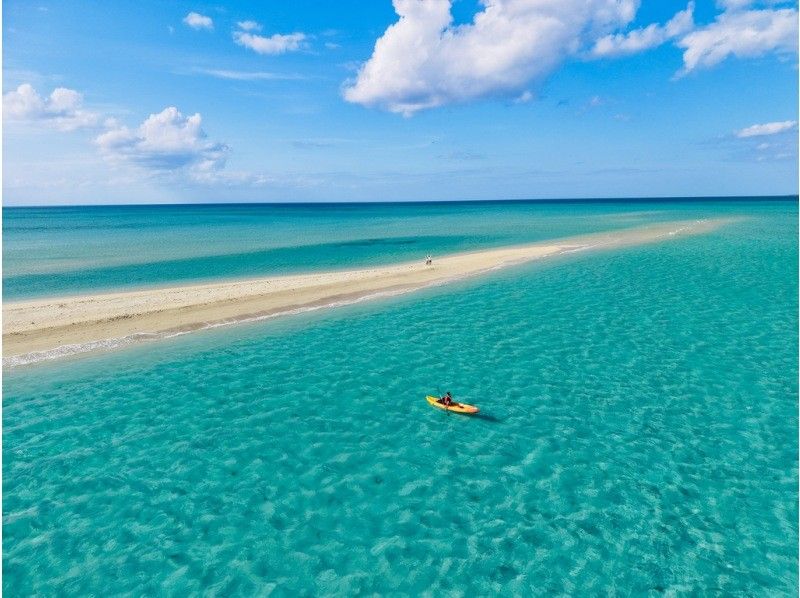 [Miyakojima, Phantom Island] Go by boat with a local captain! Phantom Uni Beach x Kayak Adventure (Sea Kayak or SUP)の紹介画像