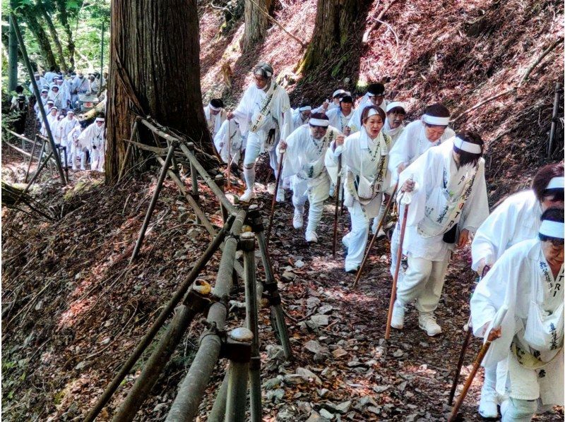 【山梨・早川町】仏教の聖山　七面山で宿坊体験の紹介画像