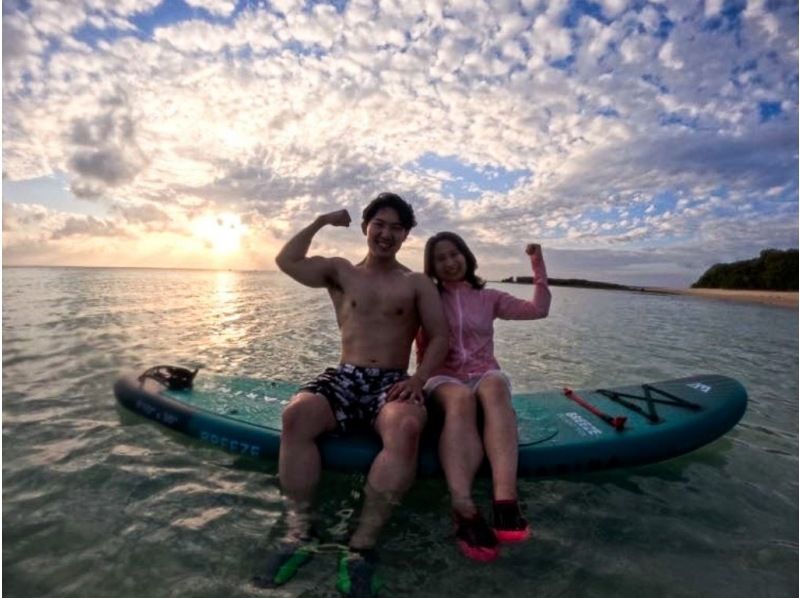 【宮古島/夕方】1.5時間！半額以下のOPENセール中！☆ 茜色に染まるSUPクルージング・当日予約OK！《写真データ無料プレゼント》の紹介画像