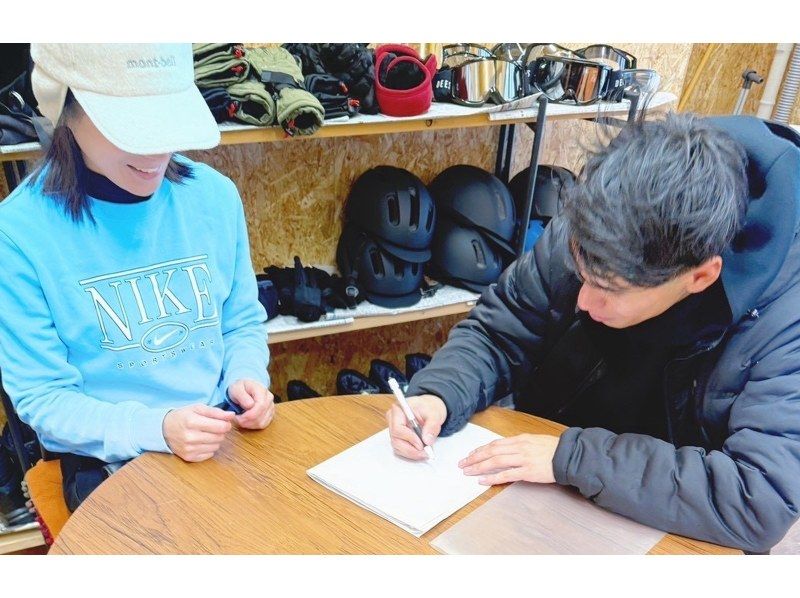 【北海道，二木町】雪地摩托車體驗 <初級課程 30 分鐘> 歡迎初學者！無需攜帶任何物品！兒童也可安全體驗！の紹介画像