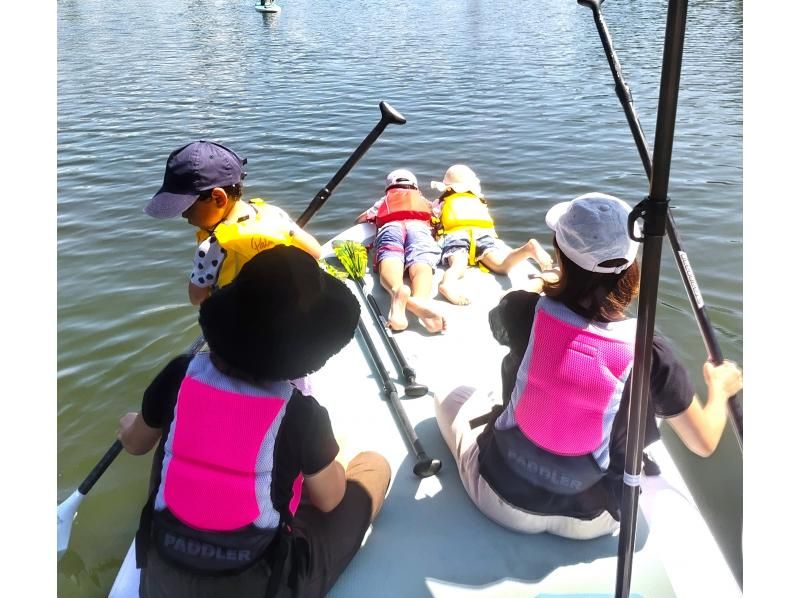 【広島・三次】息を合わせてアドベンチャー！〈湖上ビッグSUP体験／半日コース〉お子様・未経験者OK・広島西風新都から車で1時間の紹介画像