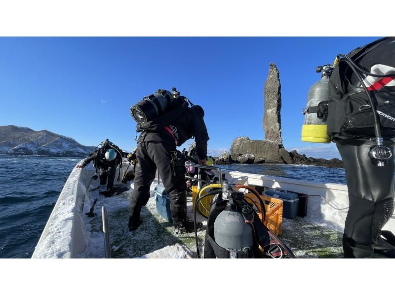 ≪冬季FUNダイビング！≫【北海道・積丹-余市】札幌発(無料送迎)or現地集合！MY器材で真冬の2ボートファンダイビングで楽しもう！の紹介画像