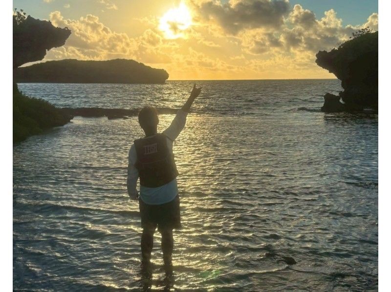 【朝だけ限定】黄金の朝日SUP《冬は空気が澄んで絶景度UP》の紹介画像