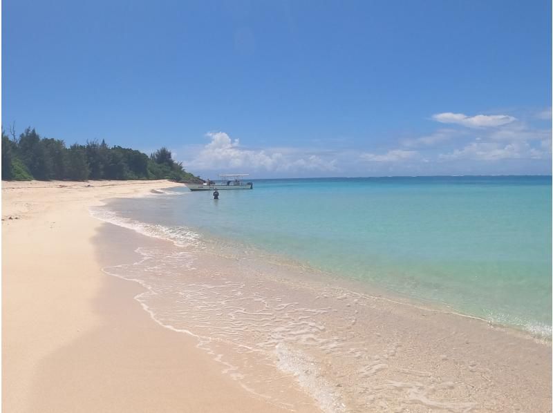 【沖縄・うるま市・浜比嘉島】★無人島散策・海水浴クルーズの紹介画像