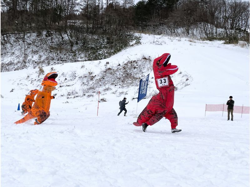 【秋田県・三種町】雪上ティラノサウルスレース in 惣三郎沼公園の紹介画像