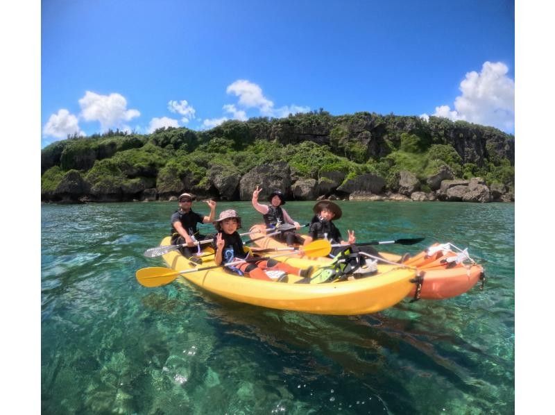 【漕ぐ・潜る。自分の好きを見つけよう】 貸切・青の洞窟ダイビング &times; 貝殻サンゴの浜シーカヤック 口コミと紹介で選ばれていますの紹介画像