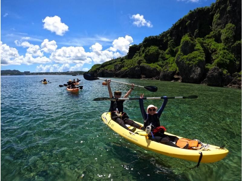 【漕ぐ・潜る。自分の好きを見つけよう】 貸切・青の洞窟ダイビング &times; 貝殻サンゴの浜シーカヤック 口コミと紹介で選ばれていますの紹介画像