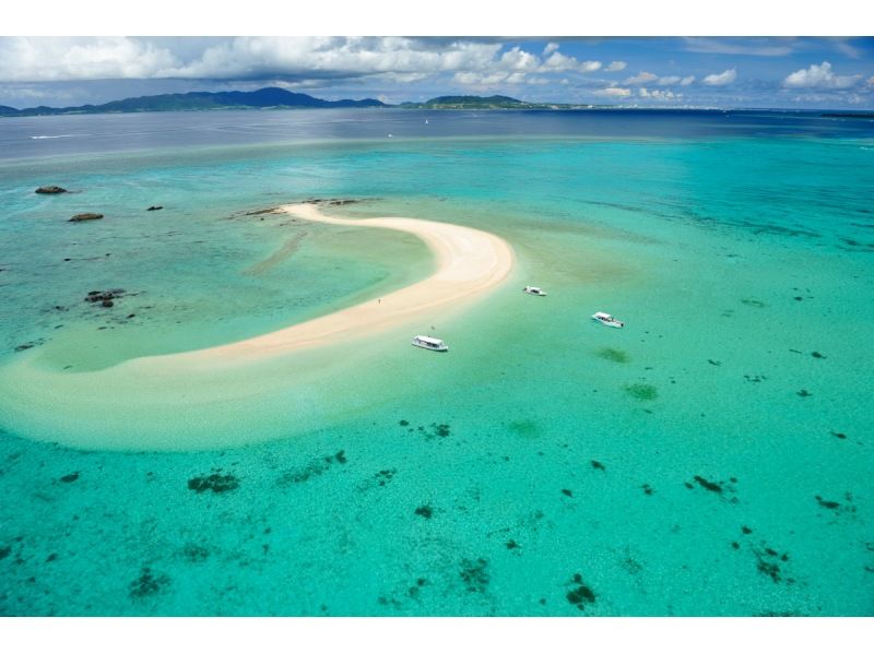 【マリン体験＋竹富観光】幻の島上陸＋体験ダイビング＋竹富島で水牛車観光＜約9時間／昼食付／M-5＞の紹介画像