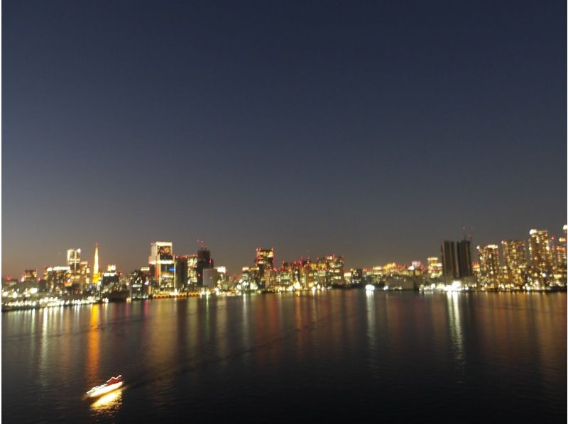 【東京・港区】5/31（日）開催！レインボーブリッジ夜景ウォーク＆お台場ビーチヨガ体験 集合場所:ゆりかもめお台場海浜公園駅の紹介画像