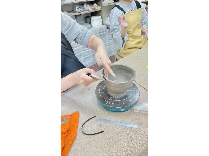 [3-minute walk from Honmachi Station on the Midosuji Subway Line in Osaka] Touch the clay and create your own unique pottery ☆ Beginners welcome ♪ Hand-formed pottery experience [Starting from April]の紹介画像