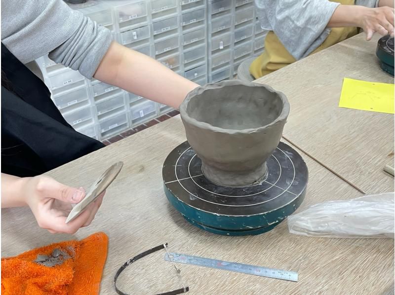 [3-minute walk from Honmachi Station on the Midosuji Subway Line in Osaka] Touch the clay and create your own unique pottery ☆ Beginners welcome ♪ Hand-formed pottery experience [Starting from April]の紹介画像