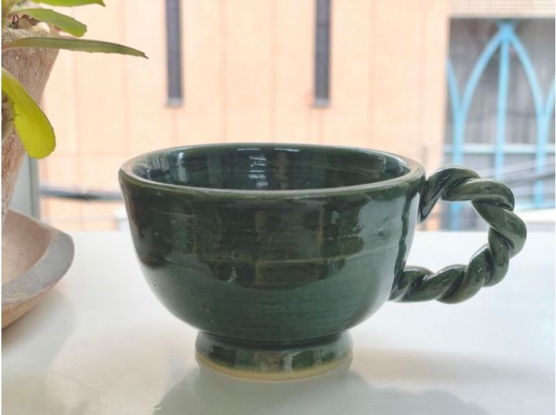 [3-minute walk from Honmachi Station on the Midosuji Subway Line in Osaka] Touch the clay and create your own unique pottery ☆ Beginners welcome ♪ Hand-formed pottery experience [Starting from April]の紹介画像