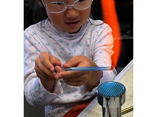 ガラスのトンボ玉、イヤリング2個ペンダント1個を作ります ガラスのトンボ玉、イヤリング2個ペンダント1個を作ります