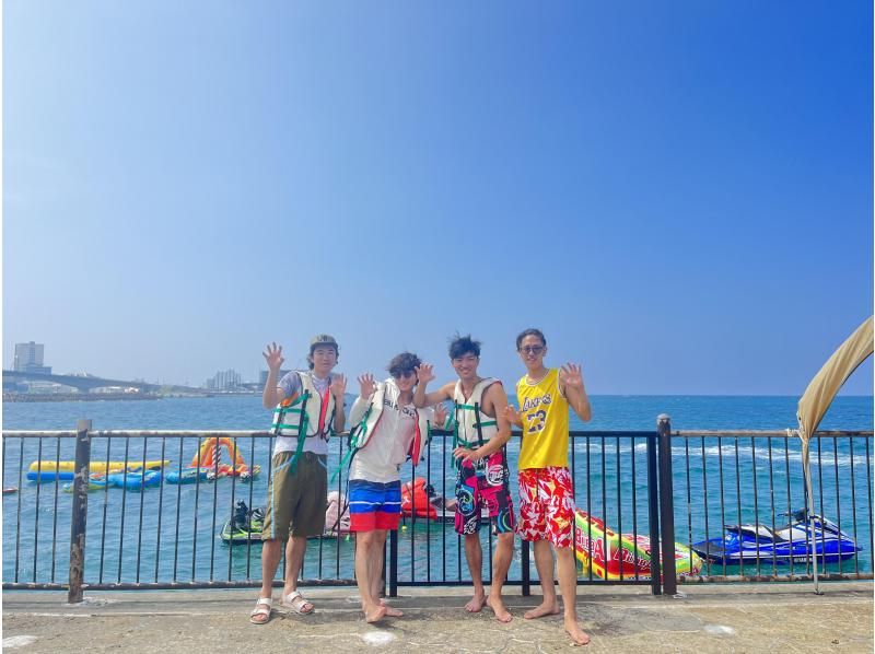 【沖繩宜野灣 / 2小時套餐】暢玩全縣最大的12種水上運動項目，以及無限次浮潛の紹介画像