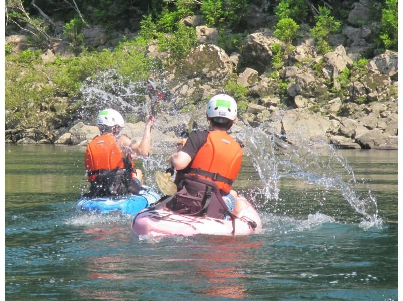 【高知・四万十・カヤック・川下り】（4月～11月）雄大な自然と四万十川を満喫！3.5㎞川下り半日コース 画像は無料DL＋ドリンク付き♪の紹介画像