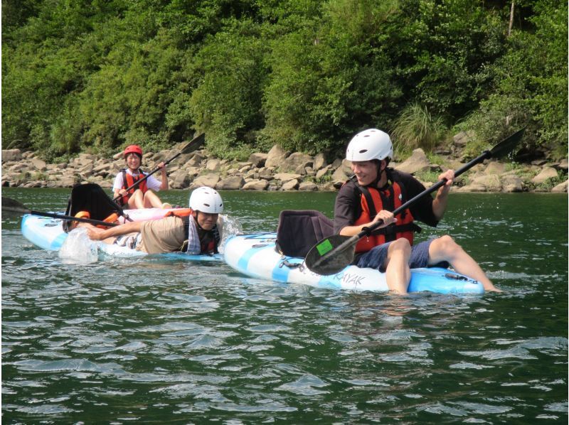 【高知・四万十・カヤック・川下り】（4月～11月）雄大な自然と四万十川を満喫！3.5㎞川下り半日コース 画像は無料DL＋ドリンク付き♪の紹介画像