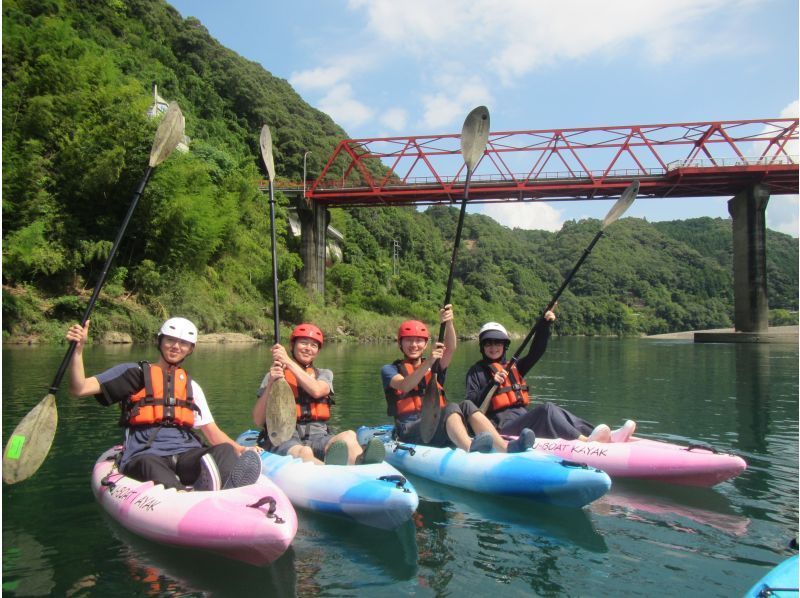【高知・四万十・カヤック・川下り】（4月～11月）雄大な自然と四万十川を満喫！3.5㎞川下り半日コース 画像は無料DL＋ドリンク付き♪の紹介画像